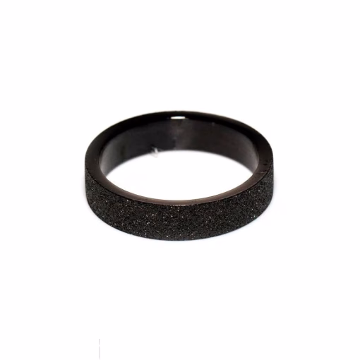 black ring
