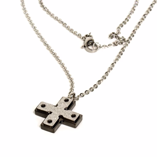Cross pendant and chain