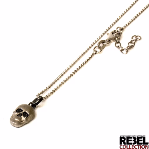 skull pendant necklace