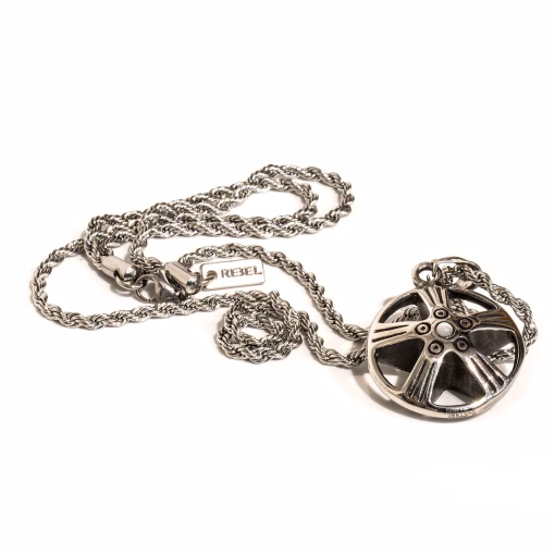 Steel rim necklace