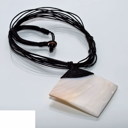 Women's necklace