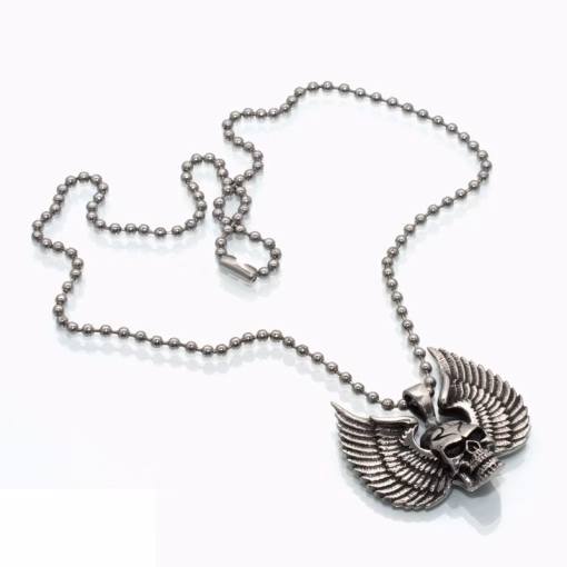 skull pendant necklace